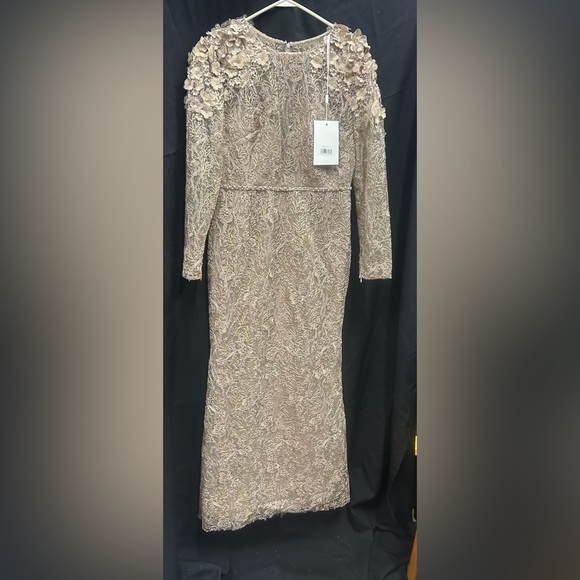 Mac Duggal 11323 NWT Embellished Shoulder Detail Long Sleeve Gown - Picture 5 of 8